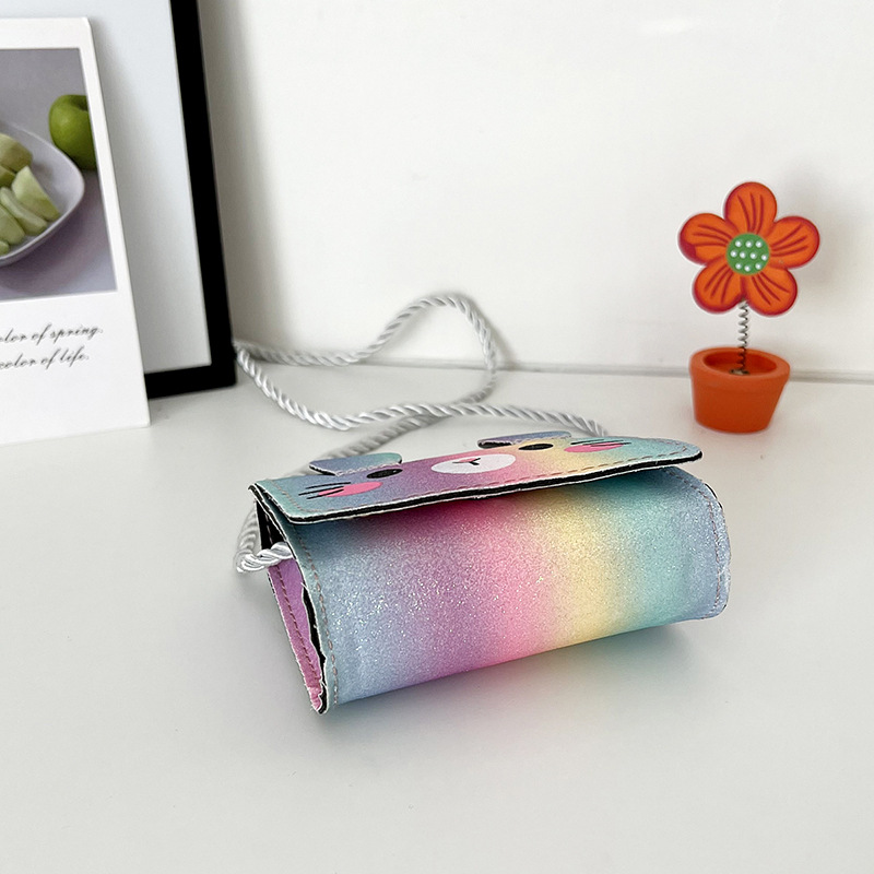 Trendy cartoon children's bags for girls, cute kids, princesses and babies, crossbody small bags, fashionable mini coin purses Application Scenario