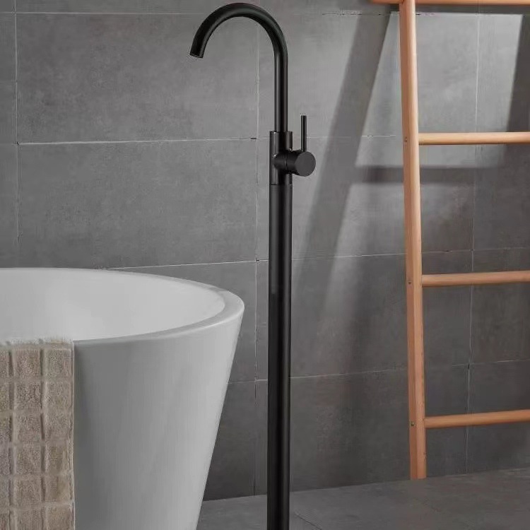 Nordic floor-standing bathtub faucet, all-copper vertical bathtub faucet, independent shower, hot and cold water faucet, floor-standing faucet details Picture