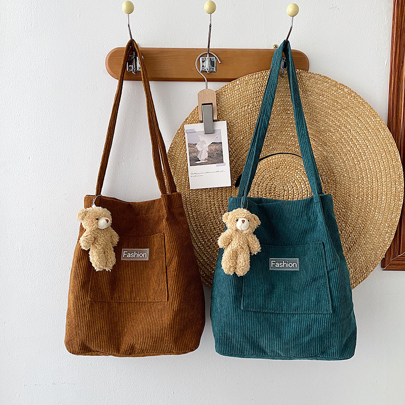Japanese-style casual and artistic handbag, ins letter-embroidered canvas shopping bag, trendy and fashionable corduroy single-shoulder bag full figure
