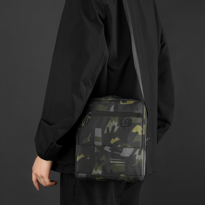 WEPOWER's new men's Korean waterproof travel crossbody bag, casual small bag, men's crossbody bag, backpack and single-shoulder bag details Picture