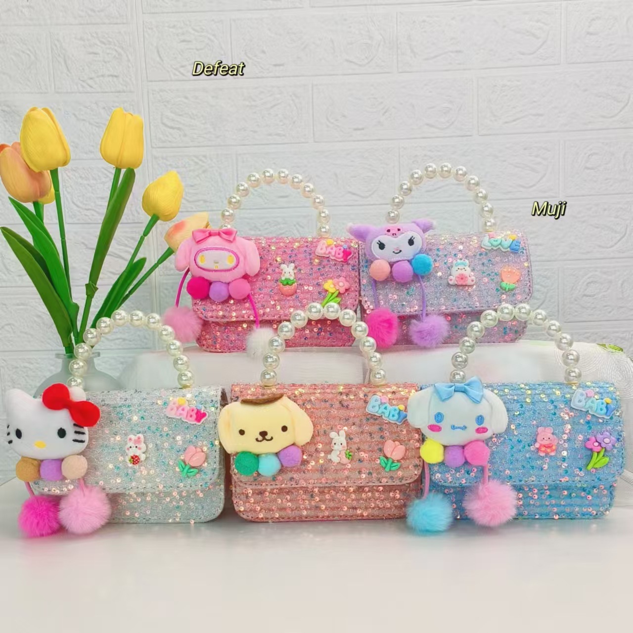 Children's bag, Melody Kuromi mini Chanel pearl handbag, chain bag, girls' accessory bag, small square bag, single shoulder Application Scenario