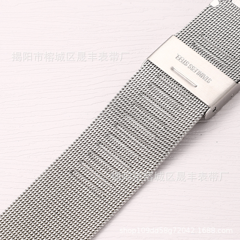 The 06 line Milan watch strap is suitable for Samsung watch4, Huawei GT4Pro, iWatchS9 and Apple Watch straps Application Scenario