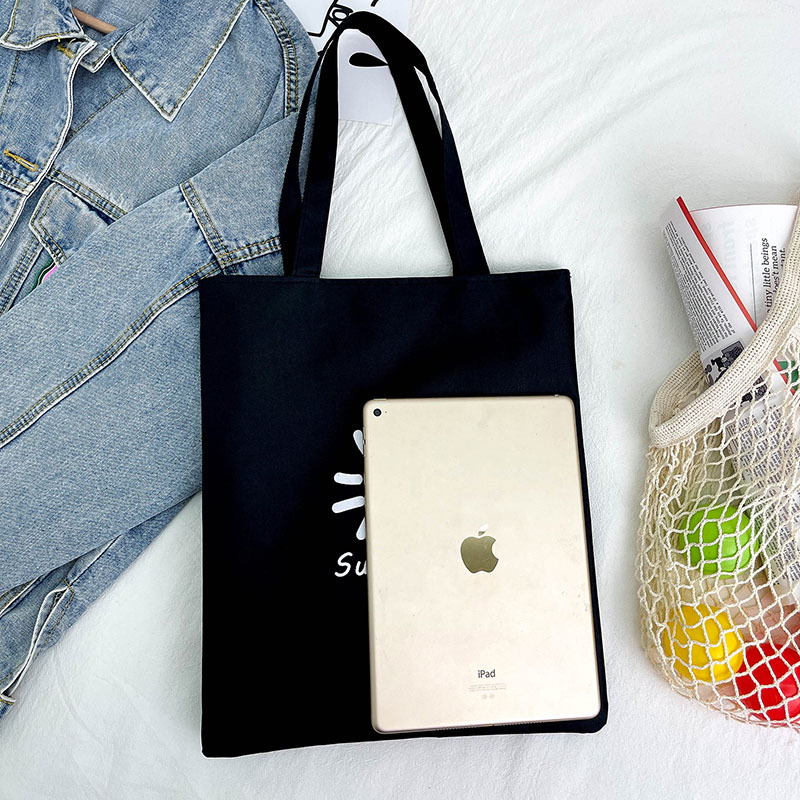 Canvas bag, single-shoulder large bag for women, 2021 new trendy Korean version spring large capacity, simple and fashionable tote bag Application Scenario