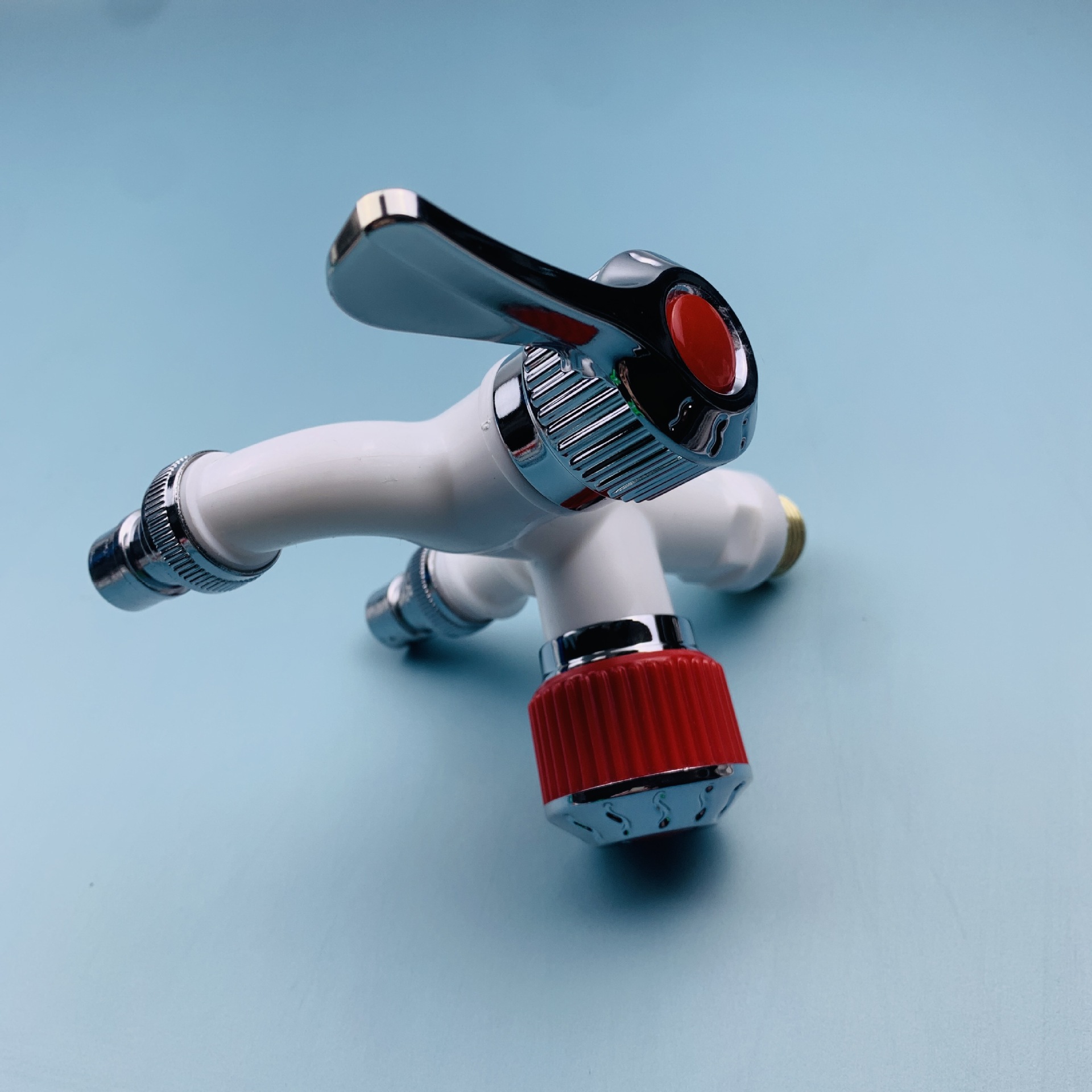 Double-head quick-opening multi-functional washing machine faucet, one-in, two-out, three-way mop sink, single-cooling washing machine faucet details Picture
