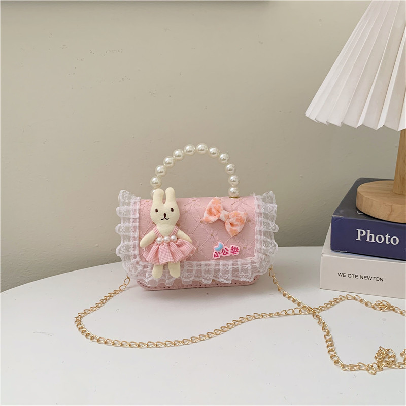 2025 New Chanel-style children's bag, thousand bird pattern Little Flower Rabbit Princess crossbody bag, pearl Fashion handbag Application Scenario