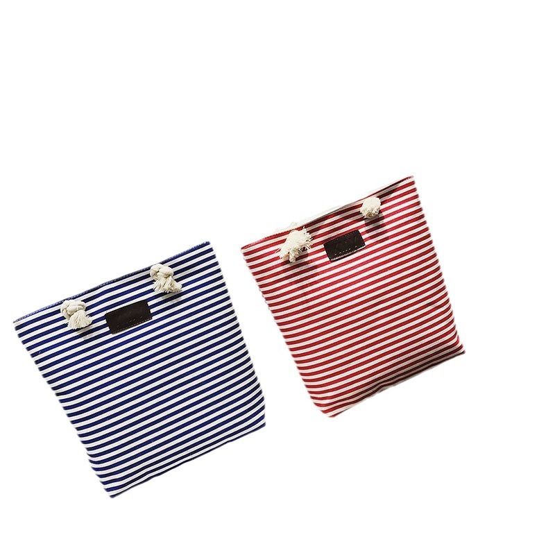 A new large-capacity hand-held and shoulder crossbody bag made of fashionable hemp rope canvas, a bag for artistic female students to attend classes, and a cross-border bag Item Picture