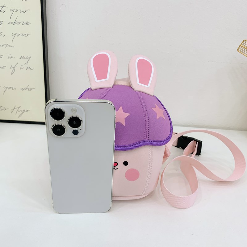 Super cute little rabbit children's chest bag, small backpack, boys going on outdoor trips, girls adorable baby loose change bag details Picture