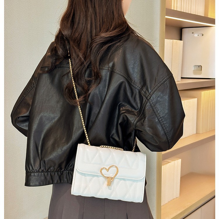 2025 Summer New embroidered thread bag, shoulder bag, crossbody bag, women's bag, pu bag, diamond-shaped bag, Chanel style Specification drawing