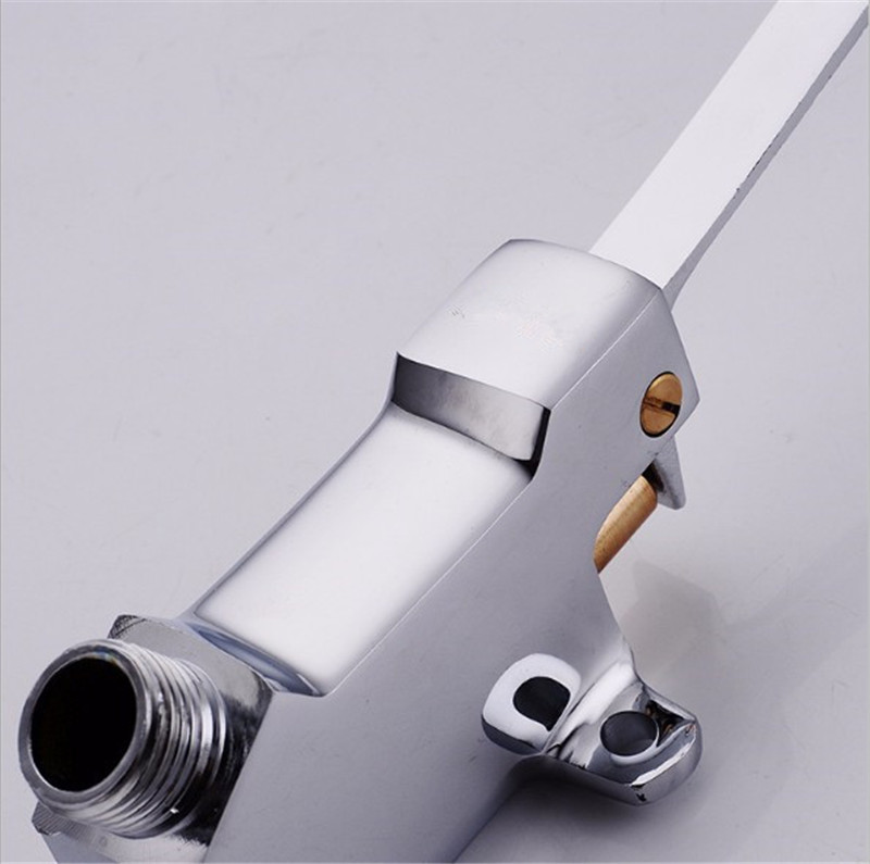The manufacturer wholesales kitchen sink water outlet valve by stepping on the foot, faucet by stepping on the foot, and contactless single-cooling faucet Specification drawing