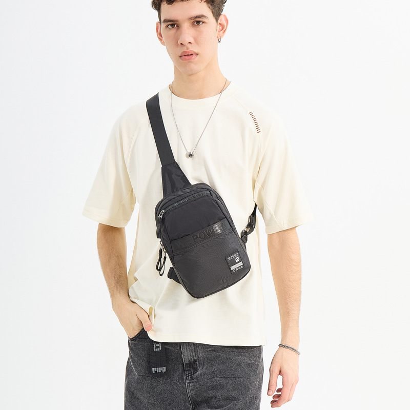 WEPOWER's new trendy and fashionable chest bag, travel versatile crossbody bag, single-shoulder bag, personalized men's bag, chest bag Specification drawing