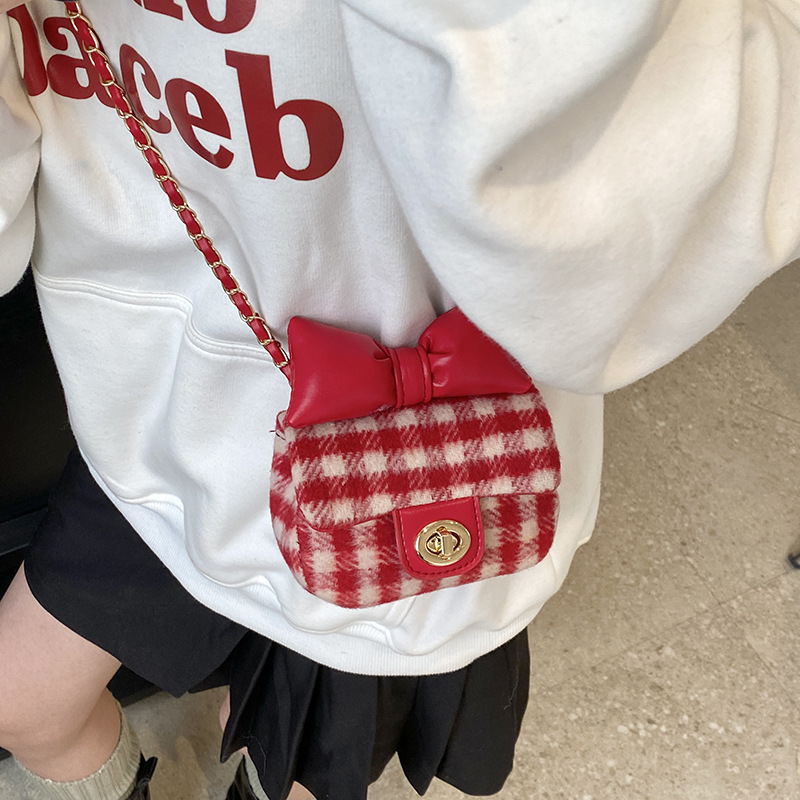 2024 New Year and Spring Festival Red checkered bow mini children's and Girls' mini bag with decorative crossbody details Picture