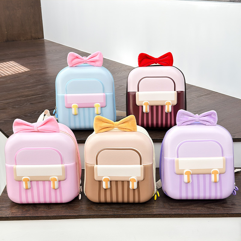 2025 New Style kindergarten schoolbags: Cute and stylish. Hard shell backpacks for boys and girls. Backpack trend for 2-5 years old kids 3 details Picture
