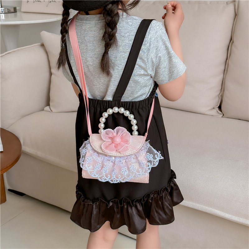 Fashionable girl pearl hand-held princess bag, cute children's bag, crossbody bag, texture casual change accessory bag Specification drawing