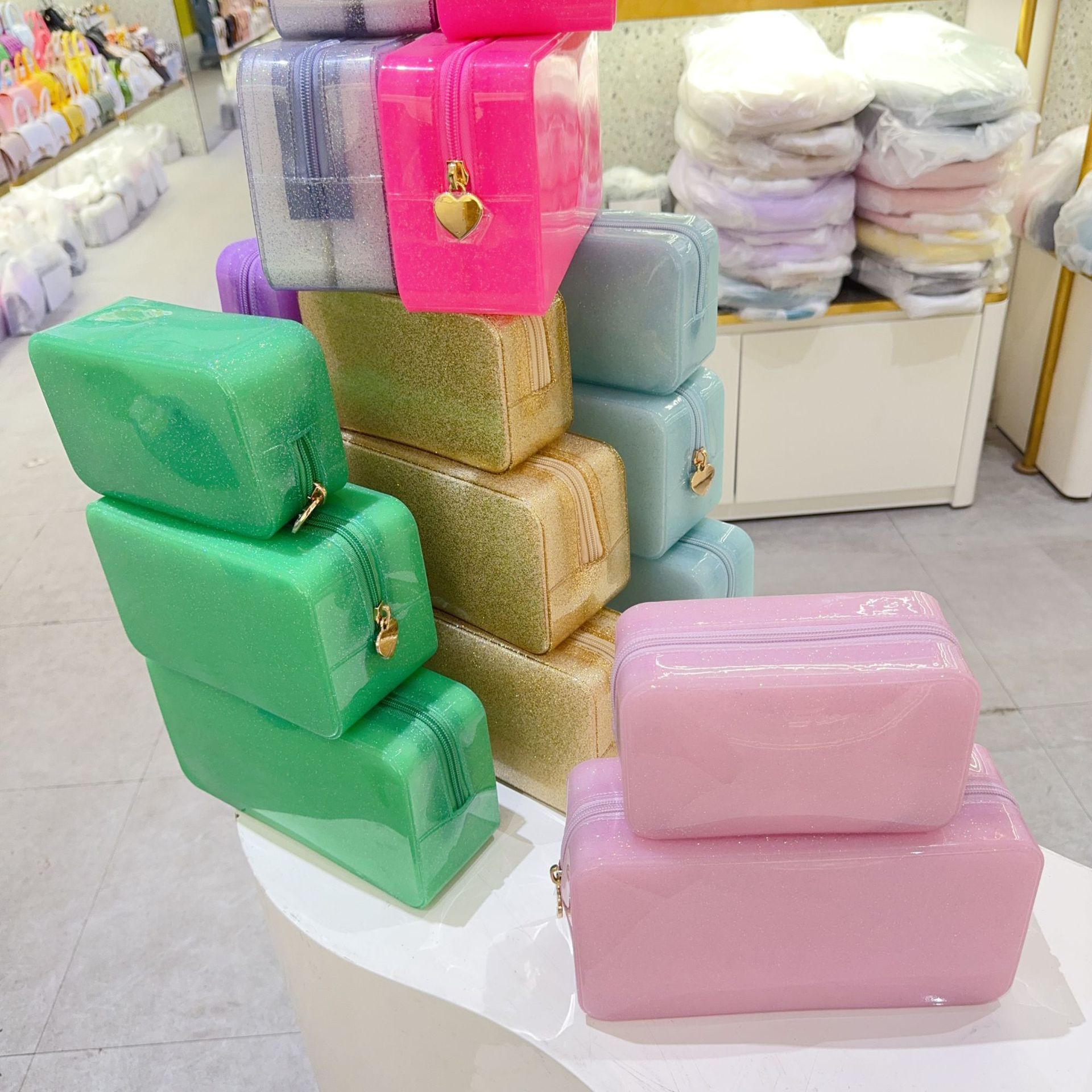 Korean-style makeup bag, hand-held small square bag, fashionable travel and outings, toiletry bag, waterproof storage bag, transparent bag details Picture
