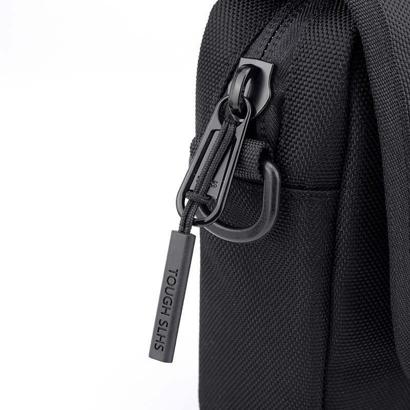 New men's single-shoulder bag, fashionable and casual, water-resistant Oxford fabric crossbody bag, trendy and simple small bag consignment Application Scenario