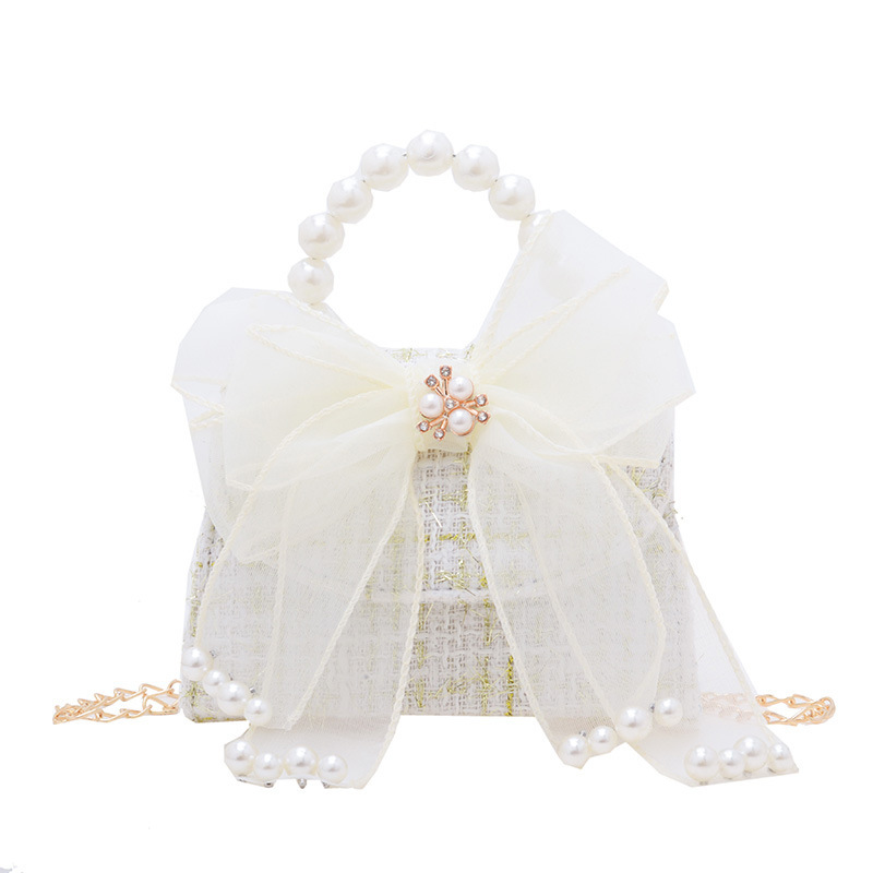 Fashionable and trendy children's bag, stylish little Chanel bow new handbag, girls' loose change crossbody bag, cross-border Item Picture