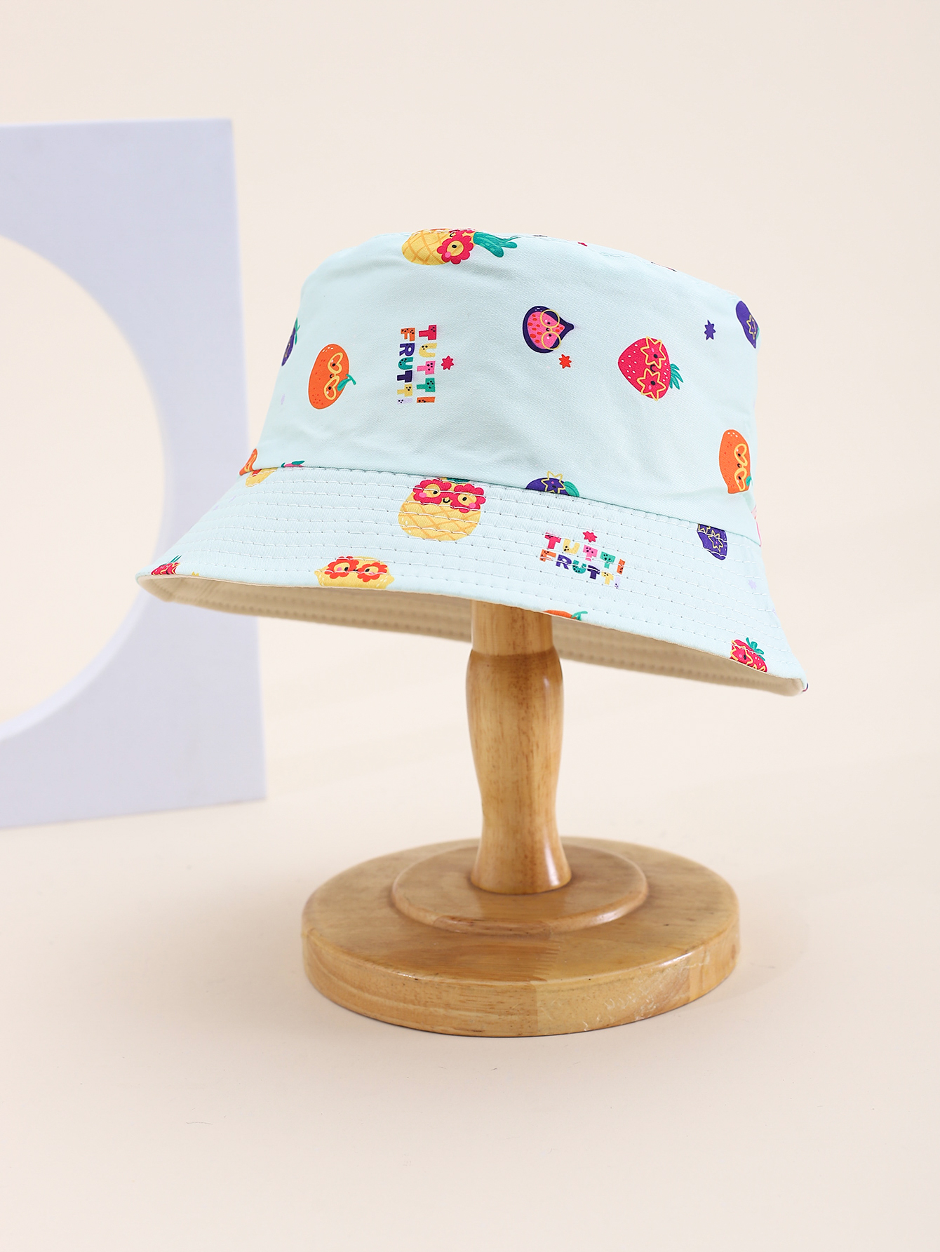 Spring and summer bestsellers: Children's fruit glasses with printed double-sided fisherman hats. Cute cartoon classic, versatile and personalized. Children's double-sided fisherman hats, all with a pier circumference of 54CM Item Picture