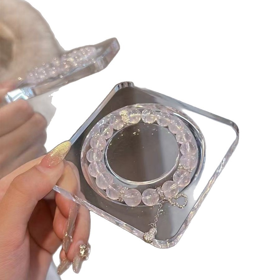 The same style of pink crystal bracelet on Xiaohongshu for women, with a unique and high-end feel. The white crystal bracelet is elegant and stylish. 5 Item Picture