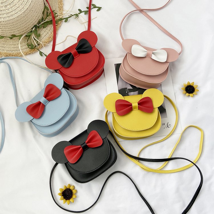 2020 Spring New Korean-style fashionable children's bags, crossbody single-shoulder bags, cute cartoon bags for girls and princesses, mini bags full figure