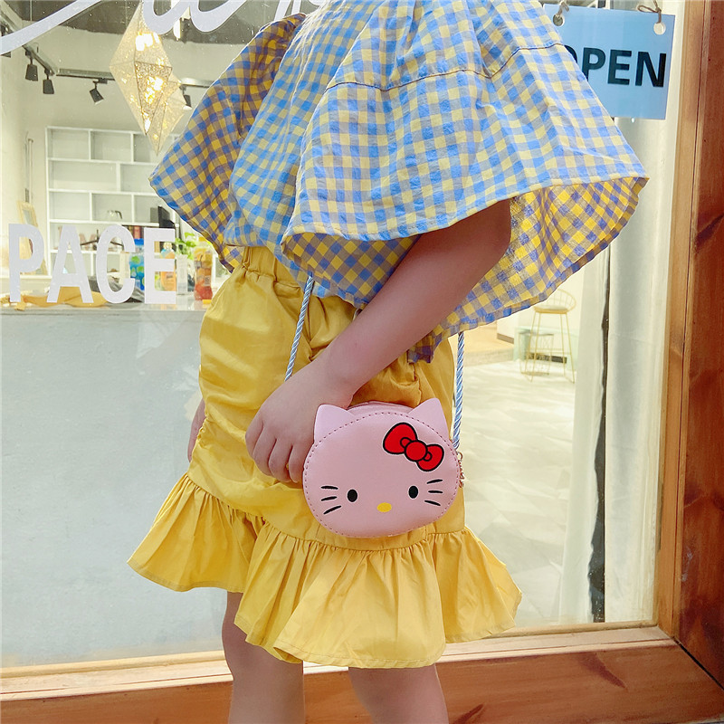 Korean children's bag 2020 Summer New crossbody bag, cute cartoon small backpack, trendy mini accessory bag for boys and girls details Picture
