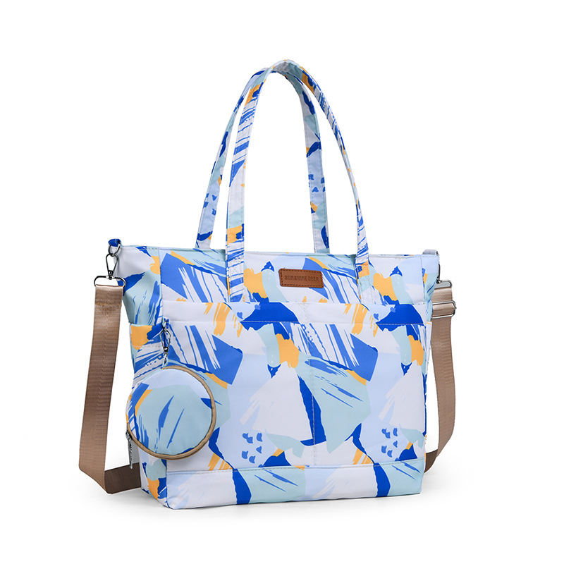 Spring 2025 New Mommy Bag, uniform size baby bottle bag, Spring 2025 single-shoulder bag, travel bag, colorful combination Application Scenario