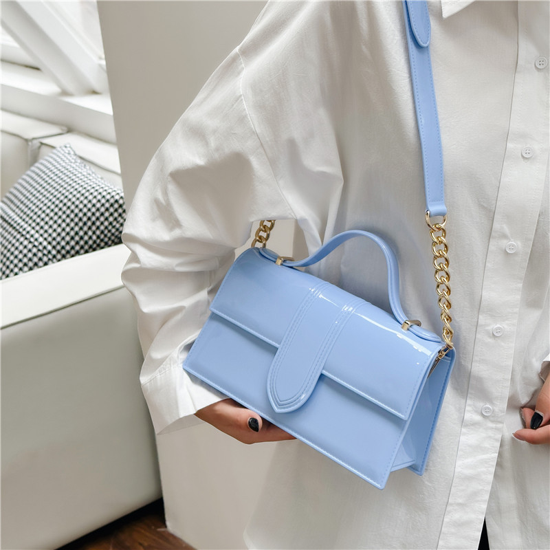 A new solid-color jelly bag for summer 2025, a simple hand-held bag, a crossbody bag for women, and a versatile small bag for the underarm postman Specification drawing