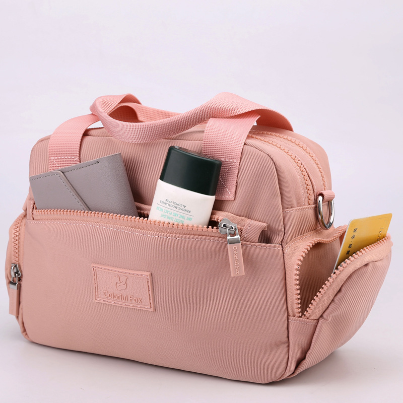 New cross-border women's bag, large-capacity waterproof crossbody bag, simple and fashionable handbag, nylon women's bag, mom bag Application Scenario