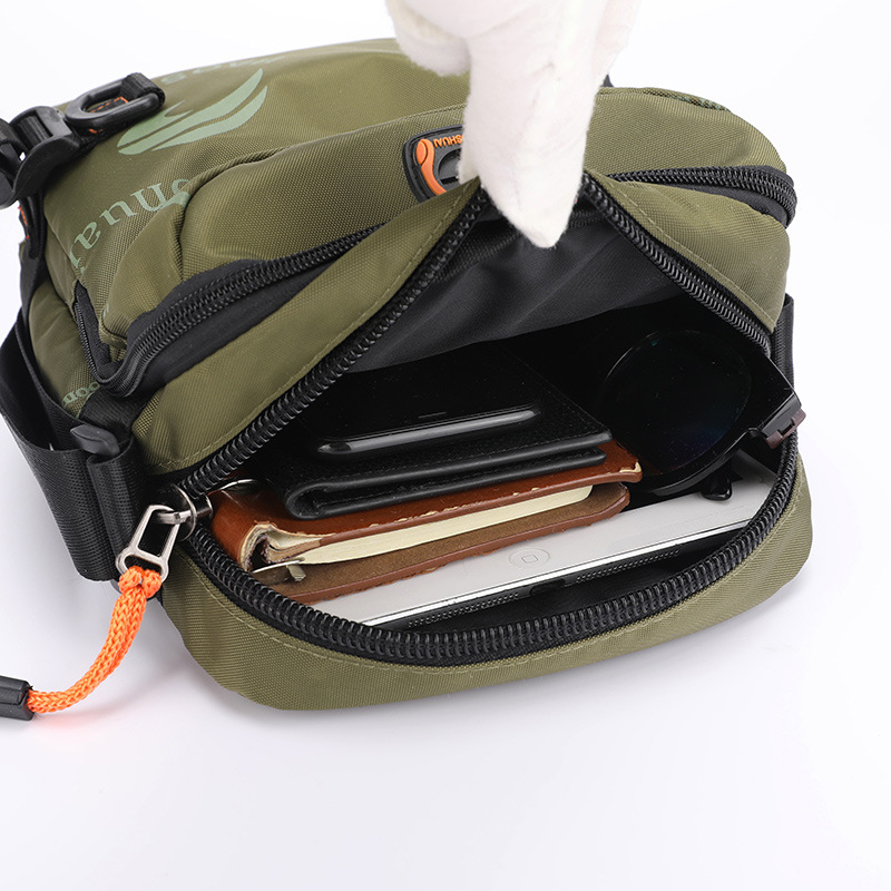 Hao Shuai's new men's outdoor casual sports single-shoulder bag, Korean style trendy hip-hop crossbody bag, waterproof mobile phone backpack Application Scenario