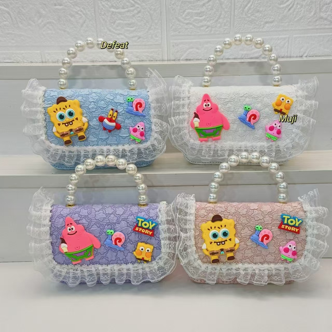 Pai Daxing pearl handbag, crossbody coin accessory bag, children's SpongeBob Princess bag, women's chain small square bag Application Scenario