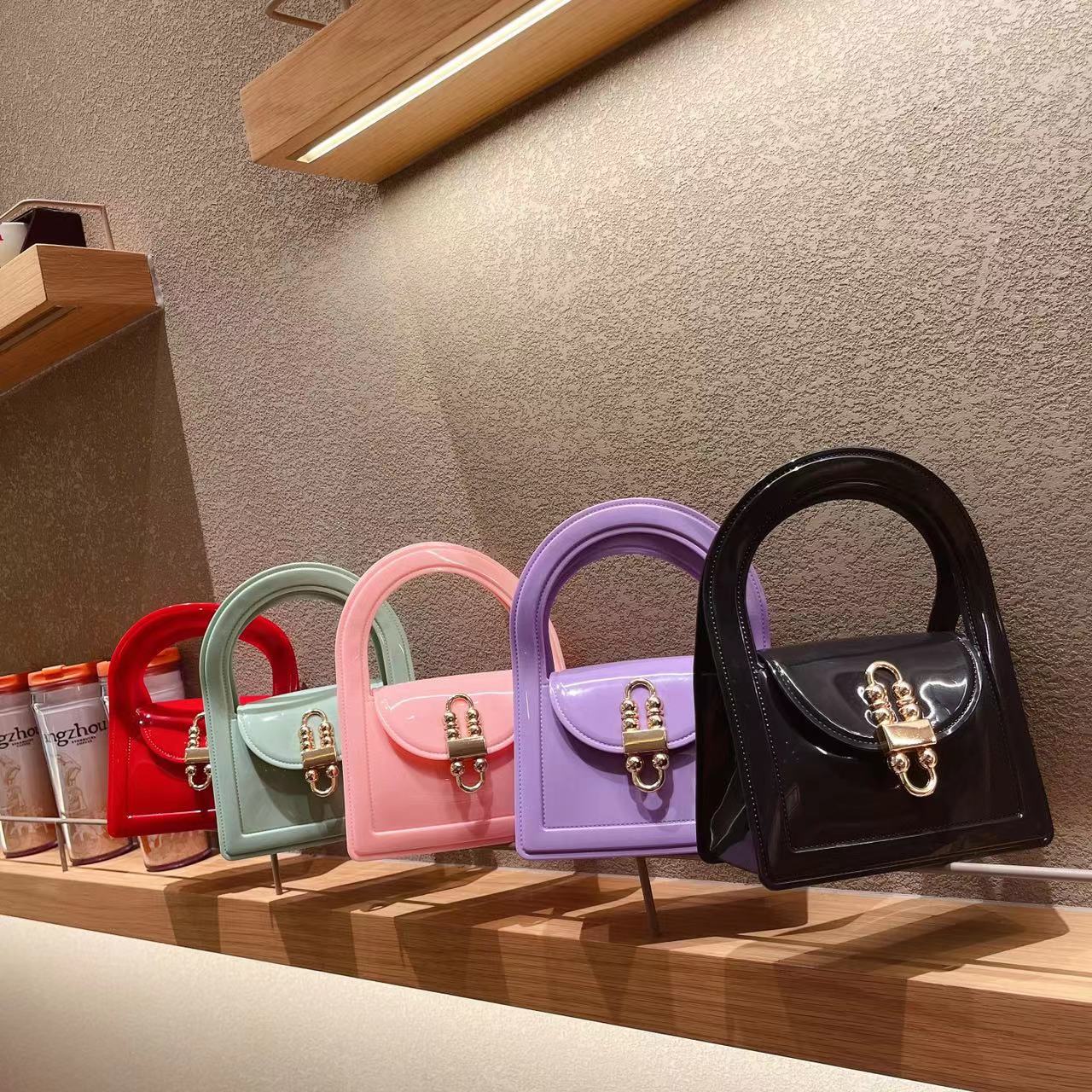 New jelly bag, mini bag, fashionable and trendy children's bag, simple and versatile cross-chain women's bag for Spring/Summer 2025 Specification drawing