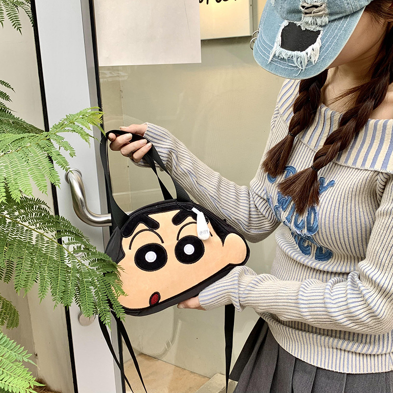 New cute Crayon Shin-chan nylon handbag, fashionable single-shoulder women's bag, casual bag, girls' phone bag, cartoon bag Application Scenario