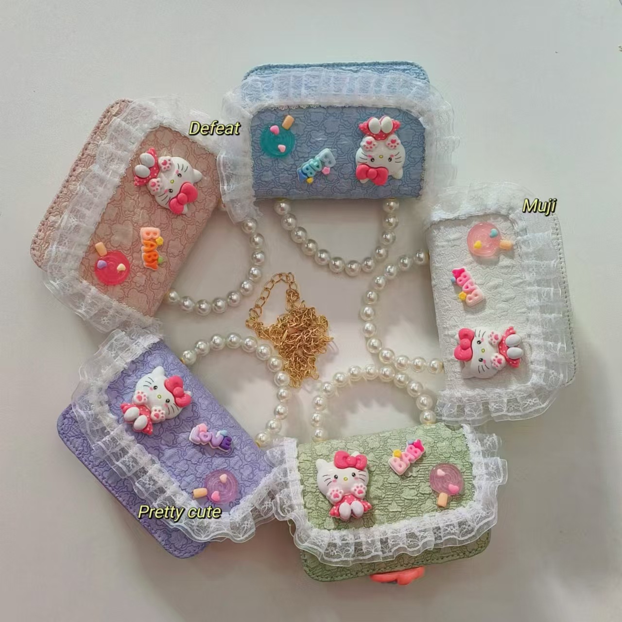Pearl handbag, single-shoulder crossbody bag, loose change accessory bag, princess bag, cartoon KT cat children's bag, chain bag, Xiaofang Application Scenario
