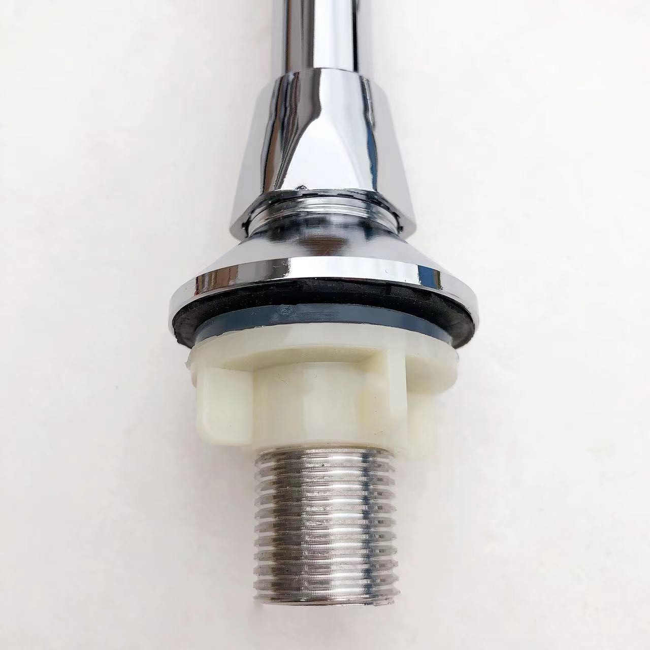 Copper foot pedal horizontal washbasin faucet, public health faucet, laboratory foot pedal faucet Application Scenario