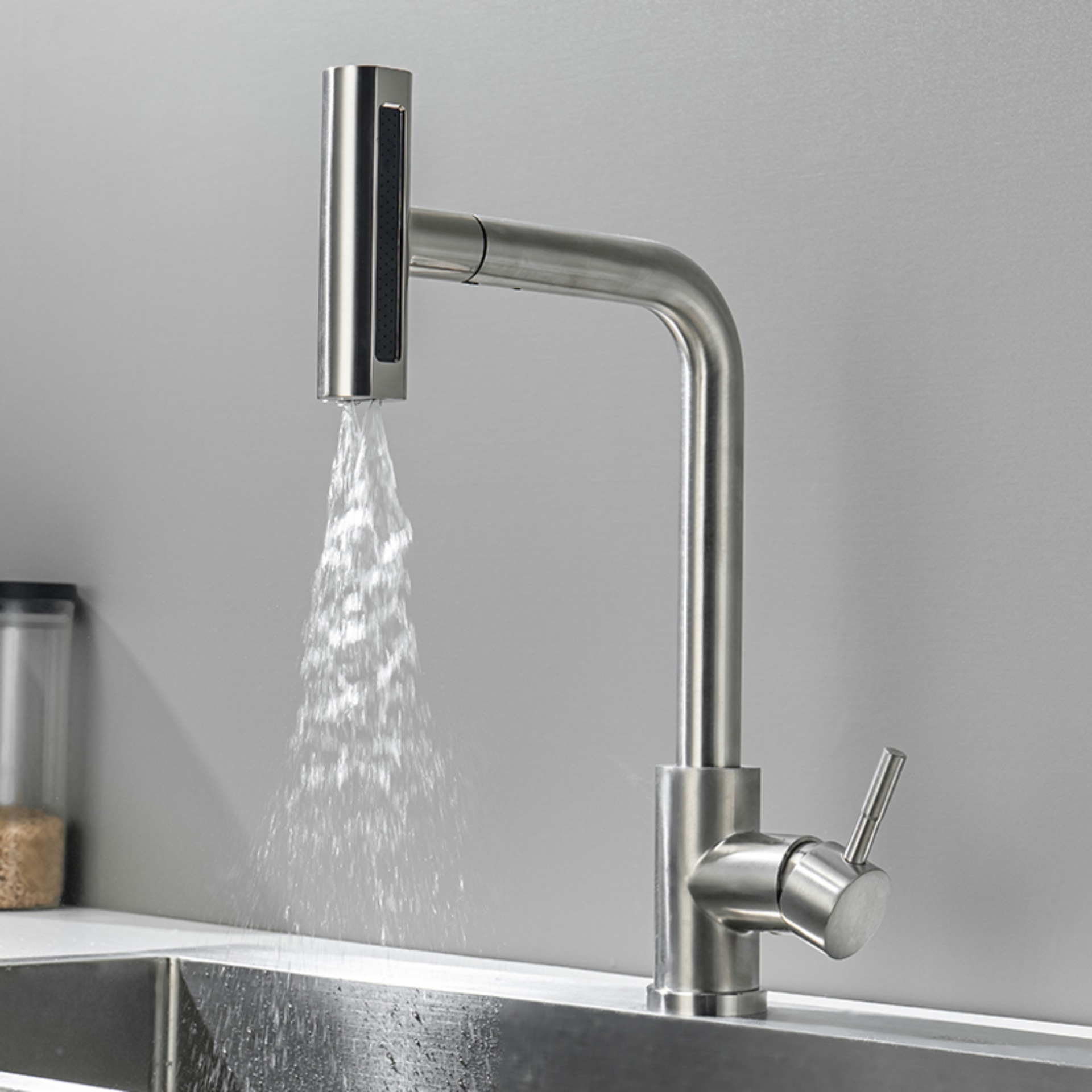 304 stainless steel kitchen pull-out faucet, waterfall four-function nozzle, sink, sink, hot and cold water faucet Application Scenario
