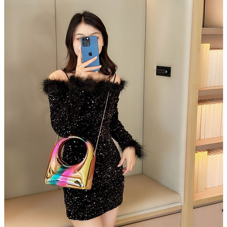 2025 New cross-border fashion acrylic bag, glossy box bag, banquet simple metallic small square bag, crossbody bag Application Scenario