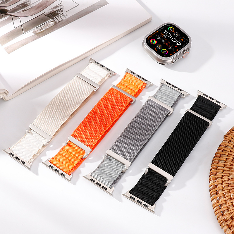 The C-buckle two-link Alpine modified Ultra loop nylon strap is suitable for the apple iwatch Specification drawing