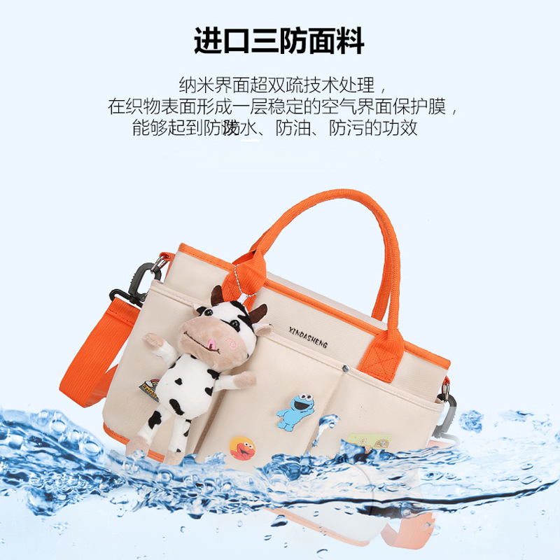 New tote handbag for Mommy, portable, single-shoulder, suitable for hanging baby strollers, large capacity, versatile and high-end Mommy backpack Application Scenario