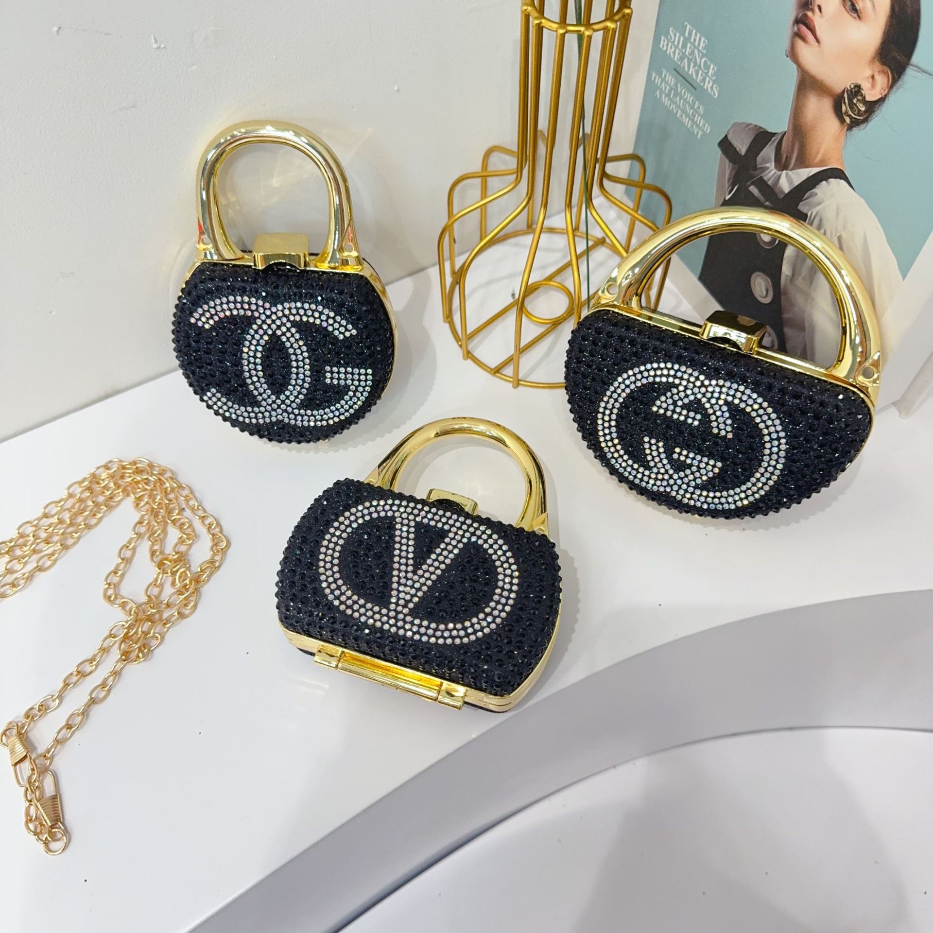 Mini bag mouth red envelope Women's 2025 new cross-border foreign trade diamond-encrusted crossbody small bag, decorative bag, single-shoulder bag for women details Picture