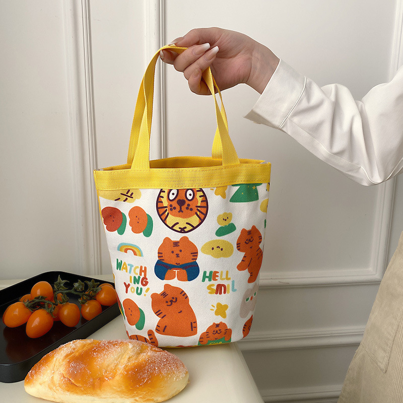 Japanese-style cute little tiger illustration bucket bag 2022 new style fresh and cute girl handbag, simple bento bag for girls details Picture