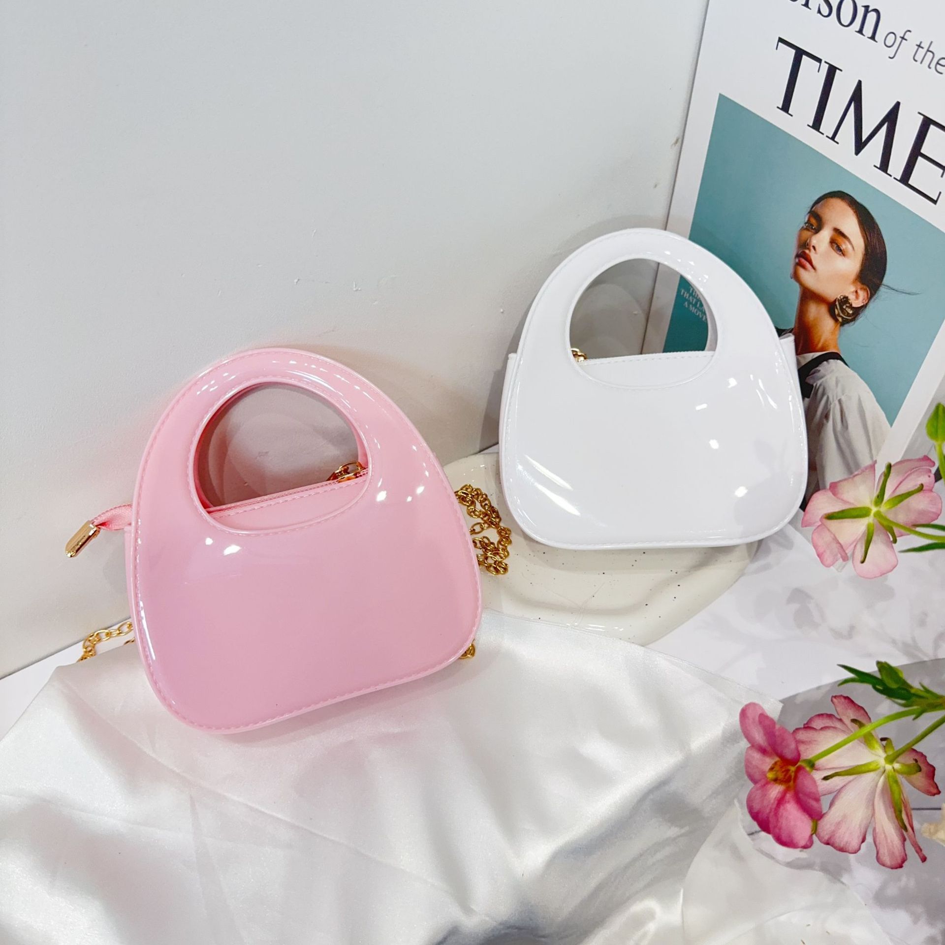 In 2025, the new cross-border best-selling jelly bag, hand-held bill of lading, shoulder diagonal cross, children's PVC bag, coin purse, children's bag Specification drawing
