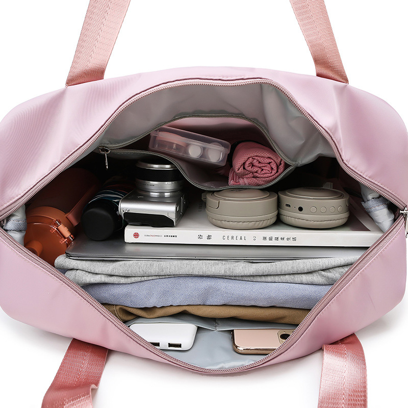 The new best-selling multi-functional travel and fitness bag in 2022, a two-layer telescopic large-capacity travel bag and a sports handbag Application Scenario