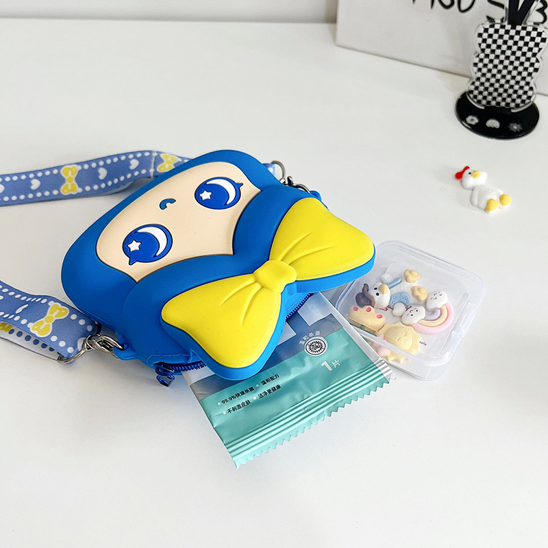 Fashionable, cute cartoon crossbody bag, silicone coin purse, trendy girl student bag, children's gift, women's bag Application Scenario