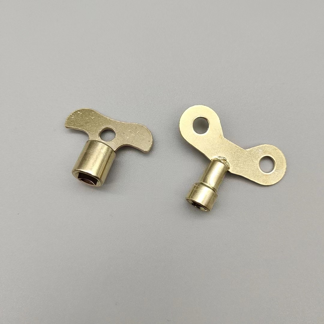 The faucet lock has four corner keys, 4 and 6 points. The universal handle for anti-theft of community tap water, 6mm and 7mm, can be opened and taken at any time Application Scenario
