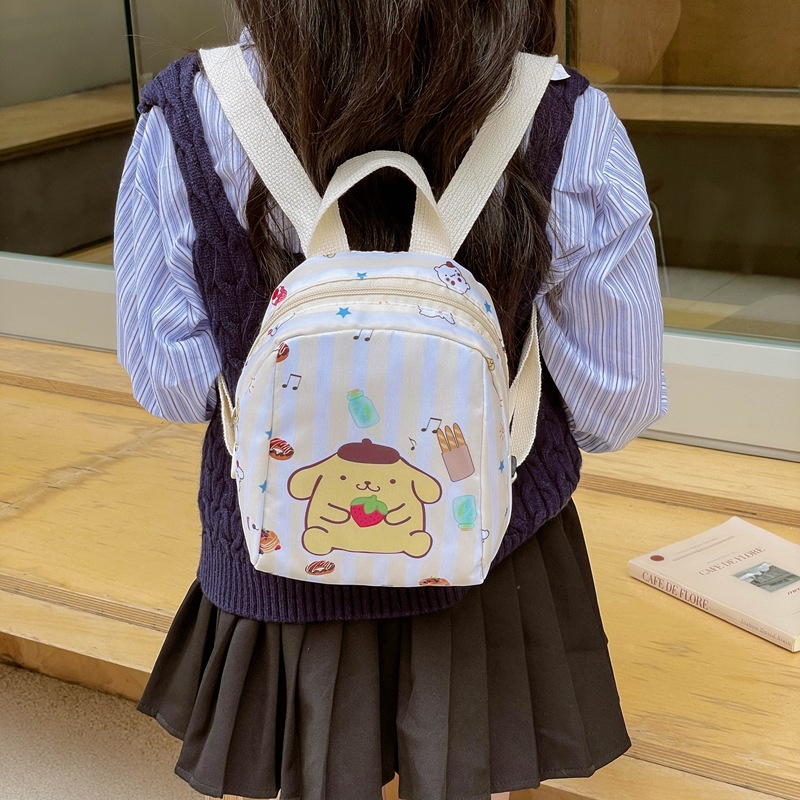 The new Instagram children's backpack is cute and cartoonish. It's a fashionable and trendy kindergarten bag for going out and a casual travel bag Specification drawing