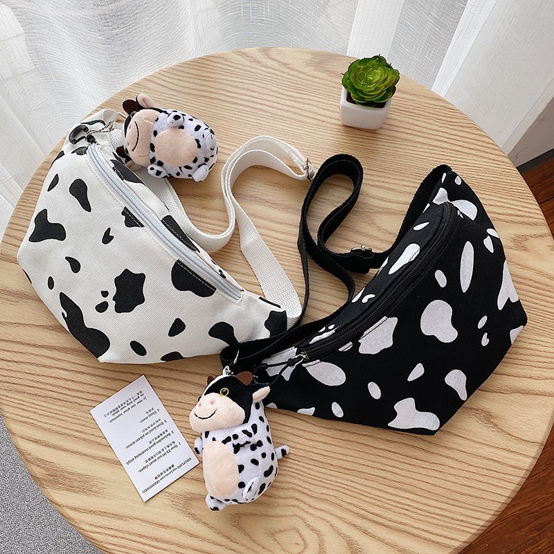 Korean Instagram canvas cow pattern crossbody bag, Japanese Harajuku style fashionable girl, cute student chest bag and waist bag girl full figure