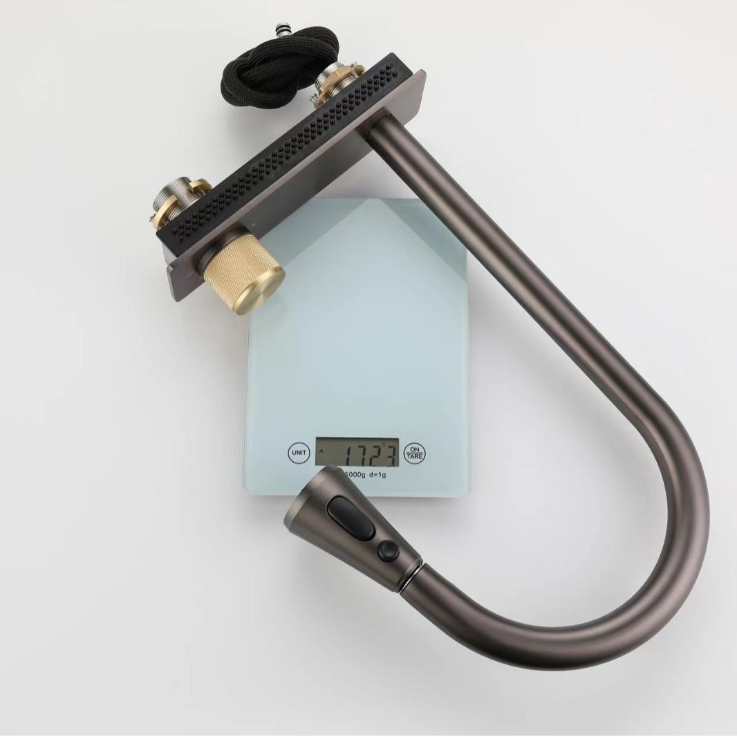 Cross-border Internet celebrity household multi-functional combination set, 304 stainless steel faucet, thickened kitchen, high-end bathroom Application Scenario