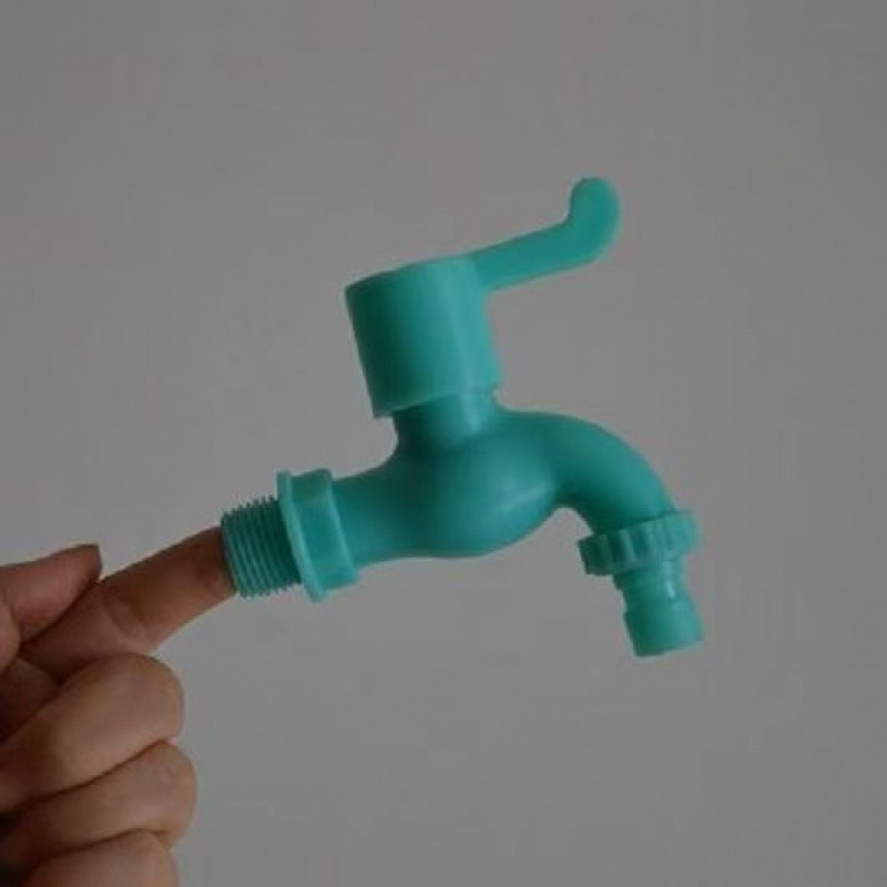 Anti-freezing and frost-resistant faucet, sun-resistant and UV-resistant, emerald green, plastic for washing machine mop sink, one piece with free shipping Application Scenario