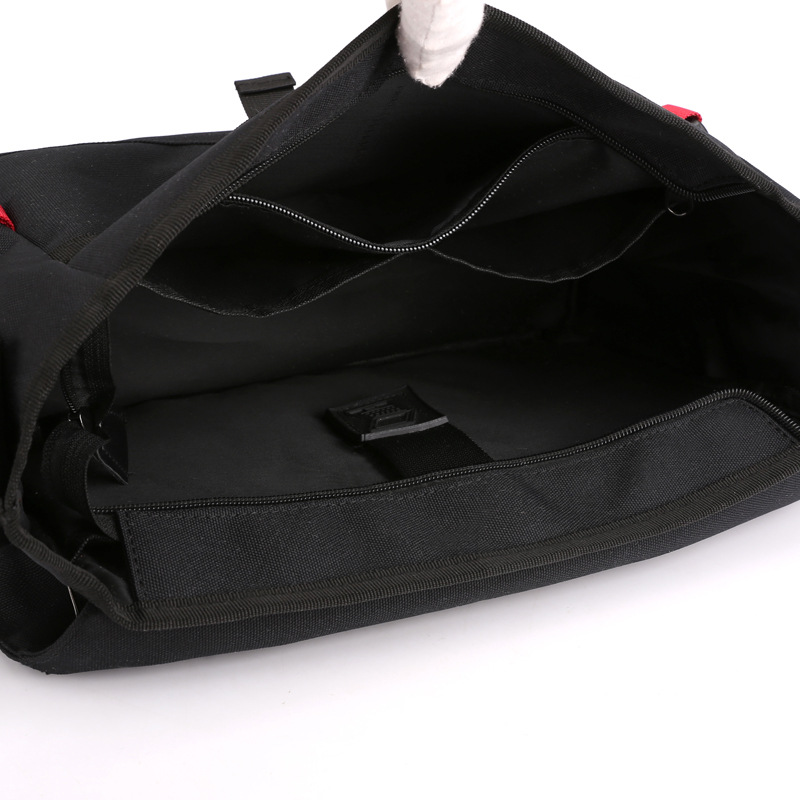 Factory direct sales of new men's trendy and cool crossbody bags, waterproof Oxford fabric men's bags, practical business computer bags, single-shoulder bags Item Picture