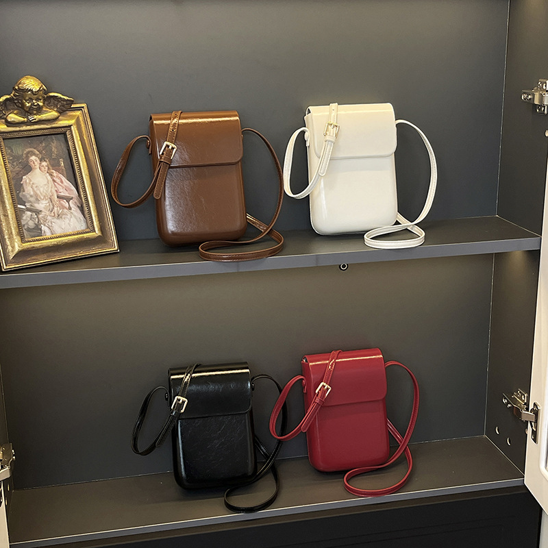 Men's and women's quality single-shoulder bag 2025 new style Japanese and Korean fashion versatile vertical phone bag factory direct sales crossbody bag for women full figure