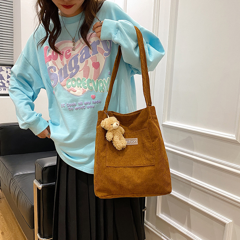 Japanese-style casual and artistic handbag, ins letter-embroidered canvas shopping bag, trendy and fashionable corduroy single-shoulder bag Specification drawing